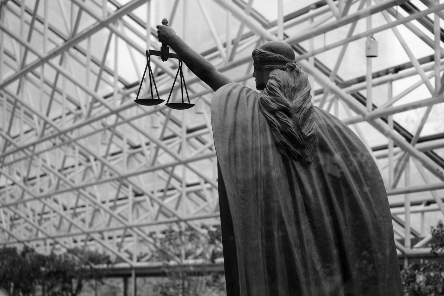 Como Escolher o Advogado Penal Ideal para Seu Caso